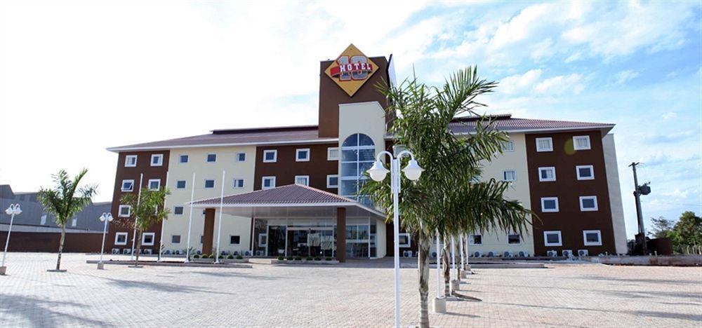 Hotel 10 Dourados Ngoại thất bức ảnh