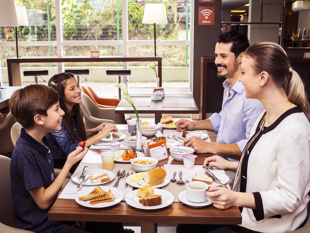 Hotel 10 Dourados Ngoại thất bức ảnh