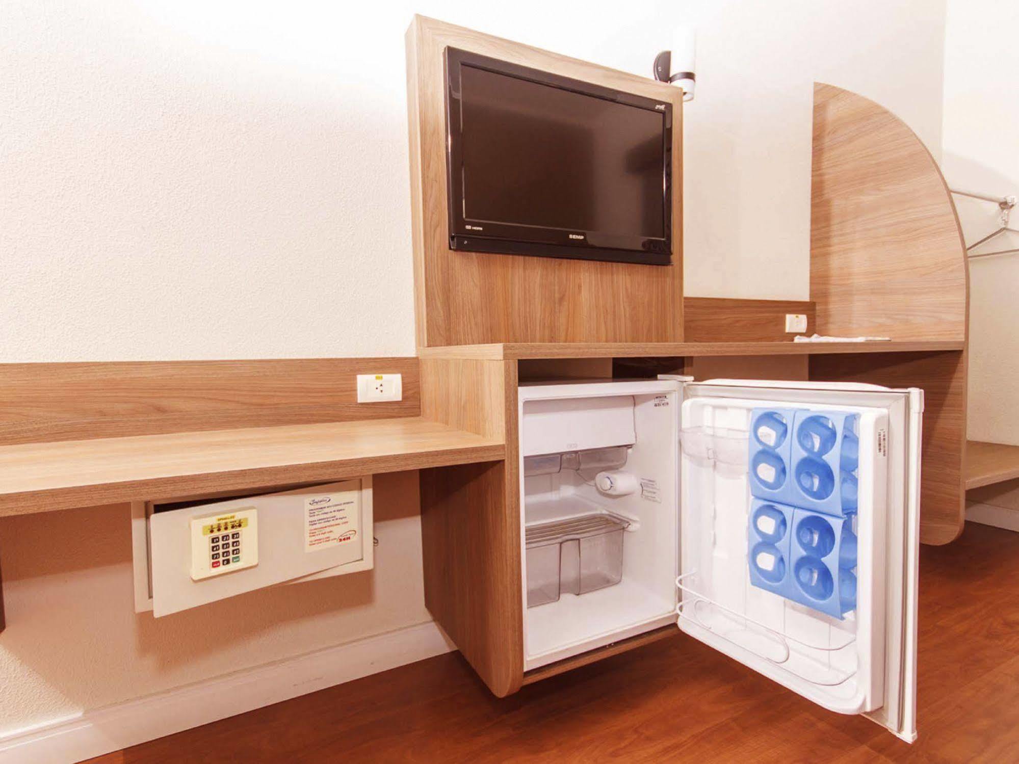 Hotel 10 Dourados Ngoại thất bức ảnh