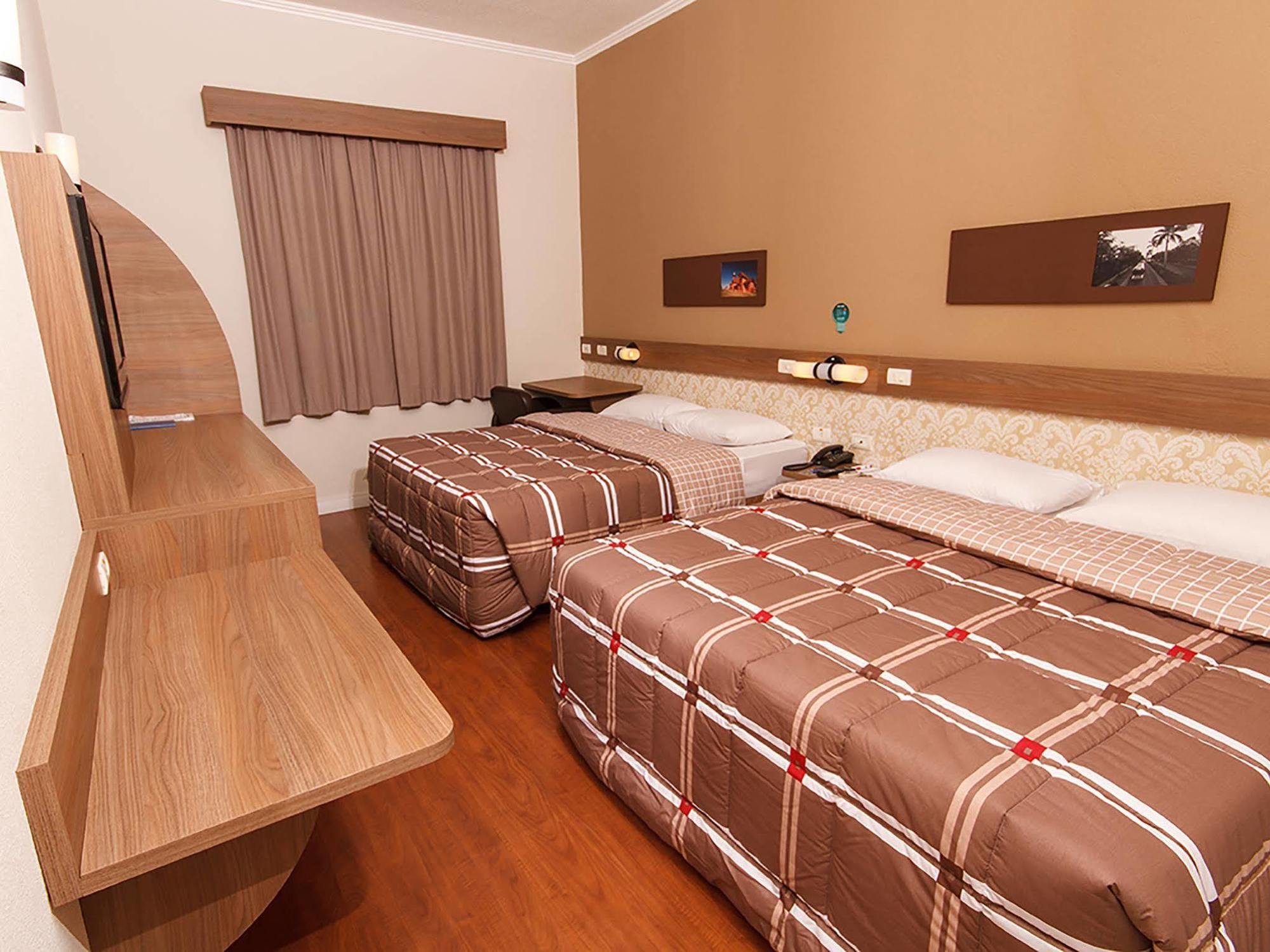 Hotel 10 Dourados Ngoại thất bức ảnh