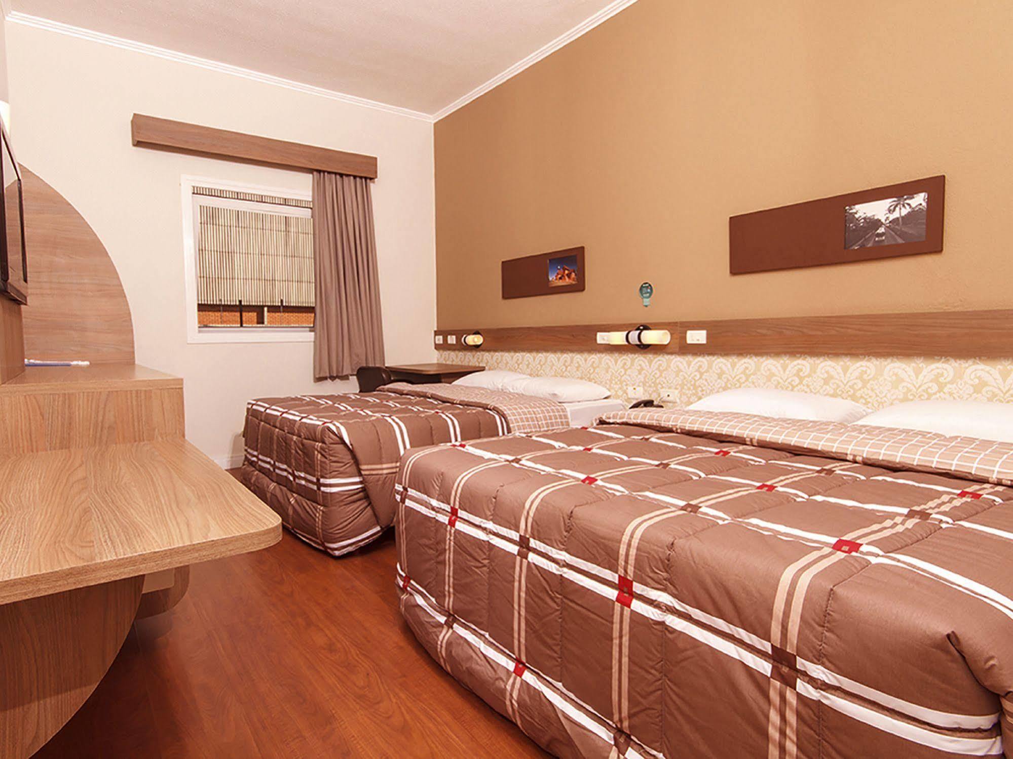 Hotel 10 Dourados Ngoại thất bức ảnh