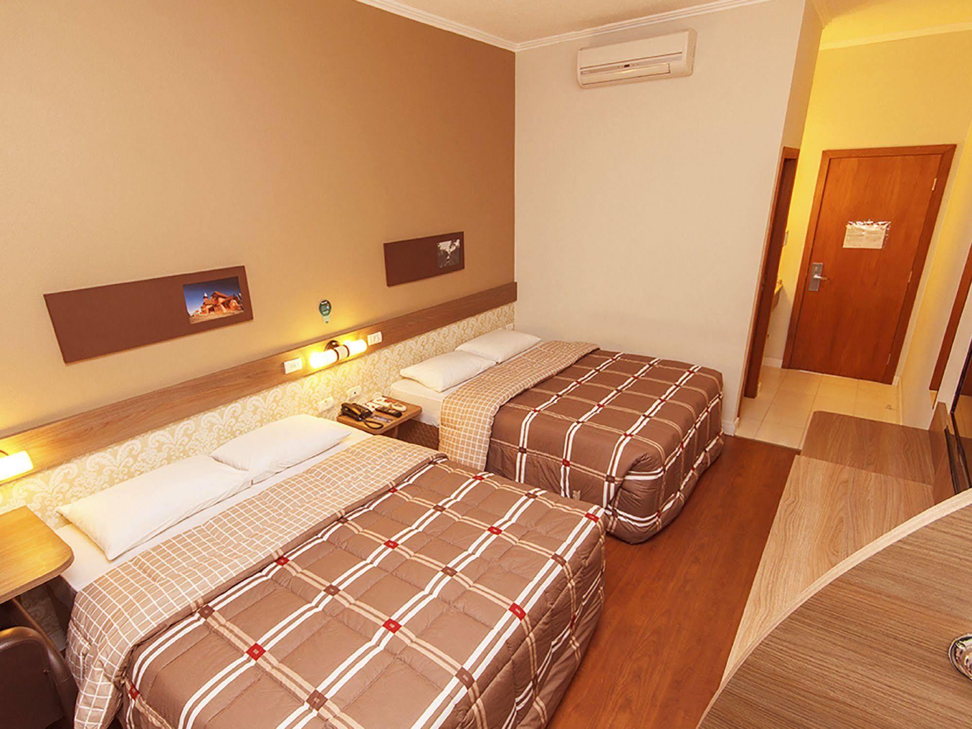 Hotel 10 Dourados Ngoại thất bức ảnh